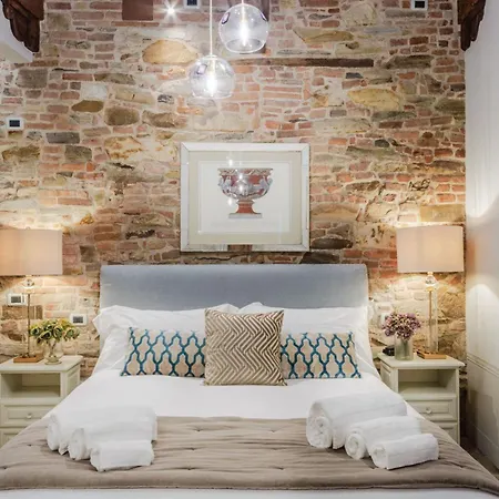 Hotel Heritage Retreat *